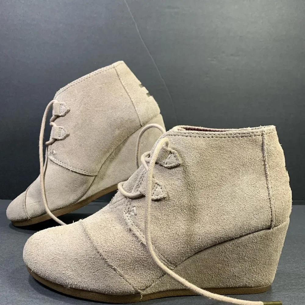 TOMS Kala Suede Wedge Heel Women’s Ankle Boots Shoe Size 7.5